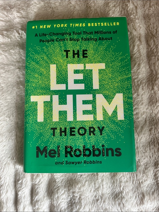 Other - Like New “The Let Them Theory” Book by Mel Robbins